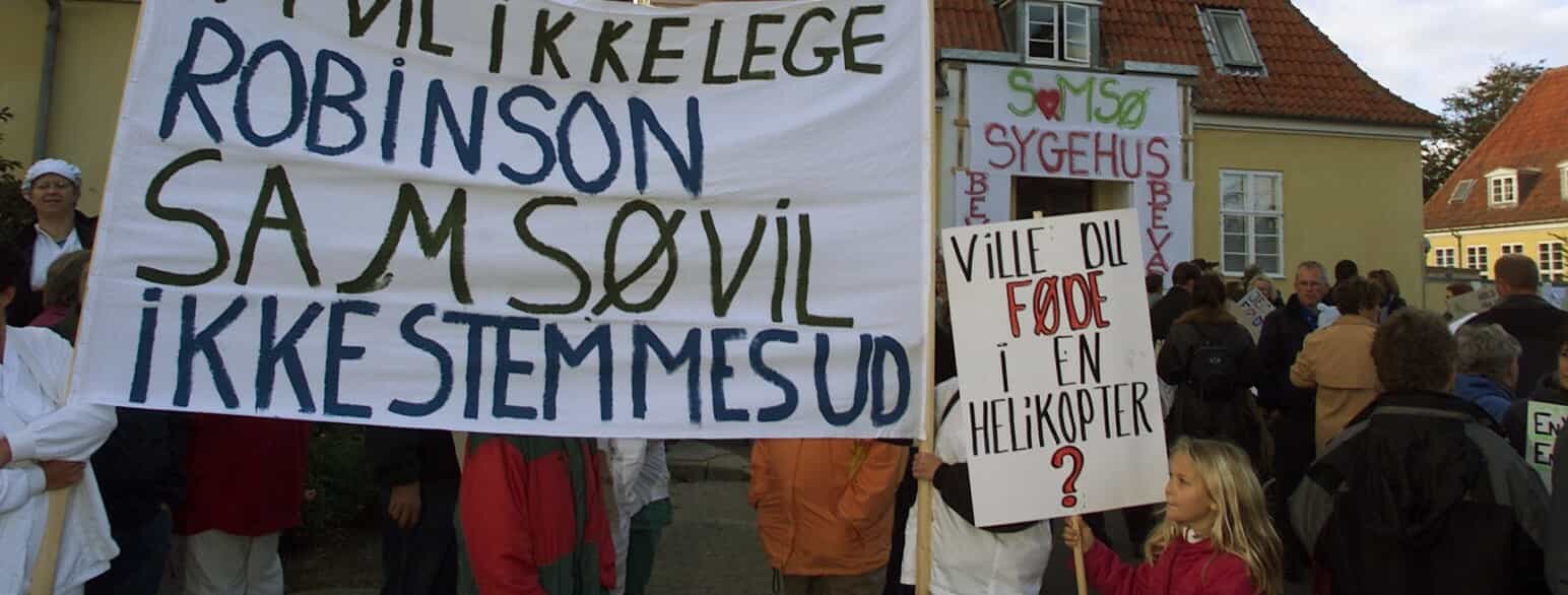 Demonstration mod lukningen af Samsø Sygehus i 2002