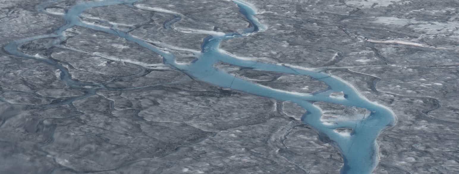 Begrebet tipping point bruges ofte i relation til klimaforandringer: Smeltevandsflod på indlandsisen i Kangerlussaq, Grønland i september 2019.