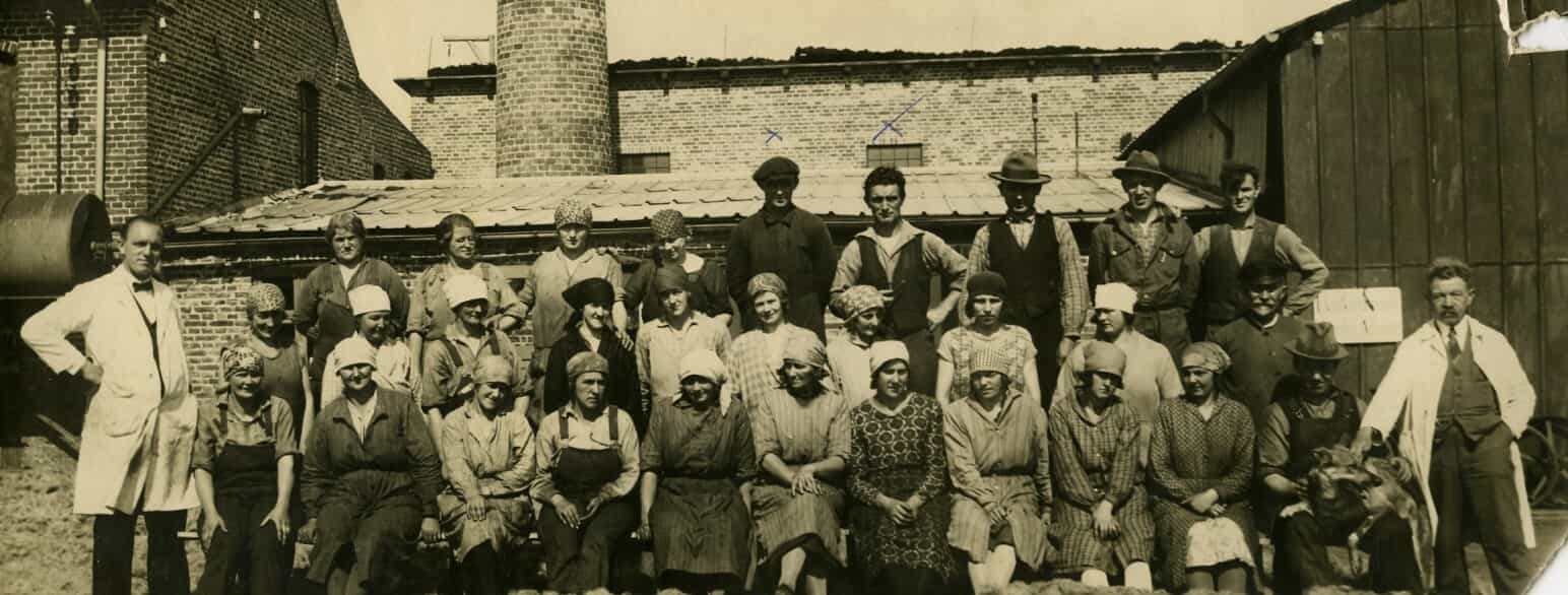 Varde Krølhårsfabrik i 1945