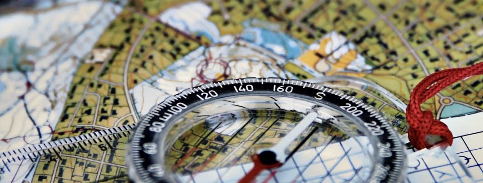 Kompas og landkort.