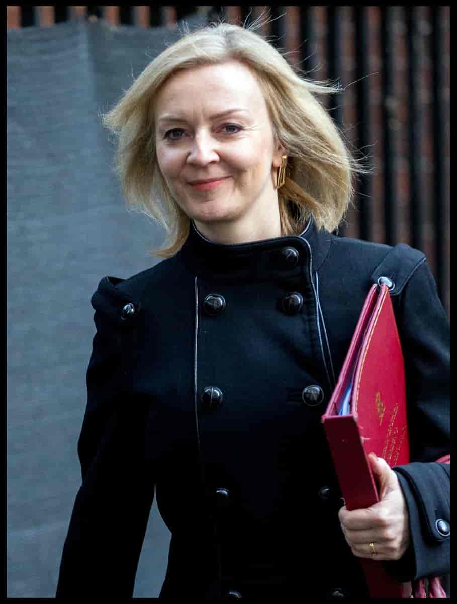 Liz Truss på vej til regeringsmøde i Downing Street i november 2021.