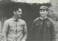 Den amerikanske forfatter, Edgar Snow, og Mao Zedong i Yan'an. Snow udgav i 1937 bestselleren "Rød stjerne over Kina"