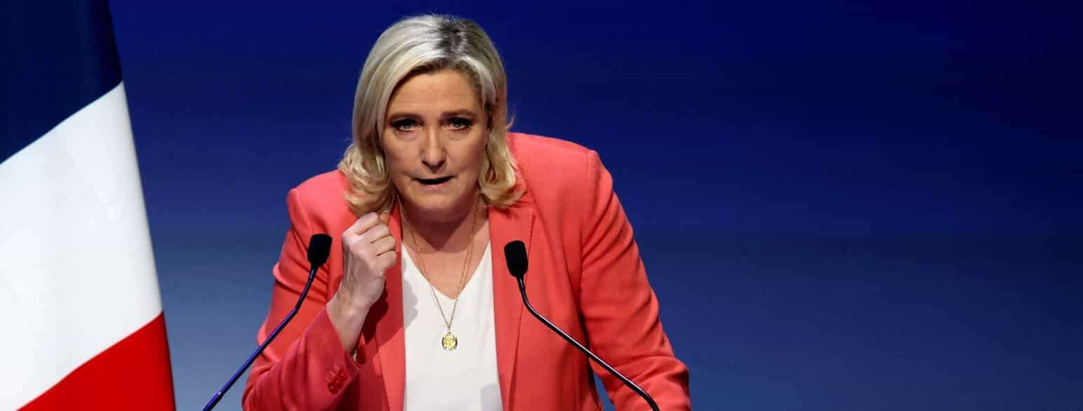 Marine Le Pen taler ved et debatmøde i Montrouge den 15. marts 2022 mellem kandidaterne til det franske præsidentvalg.