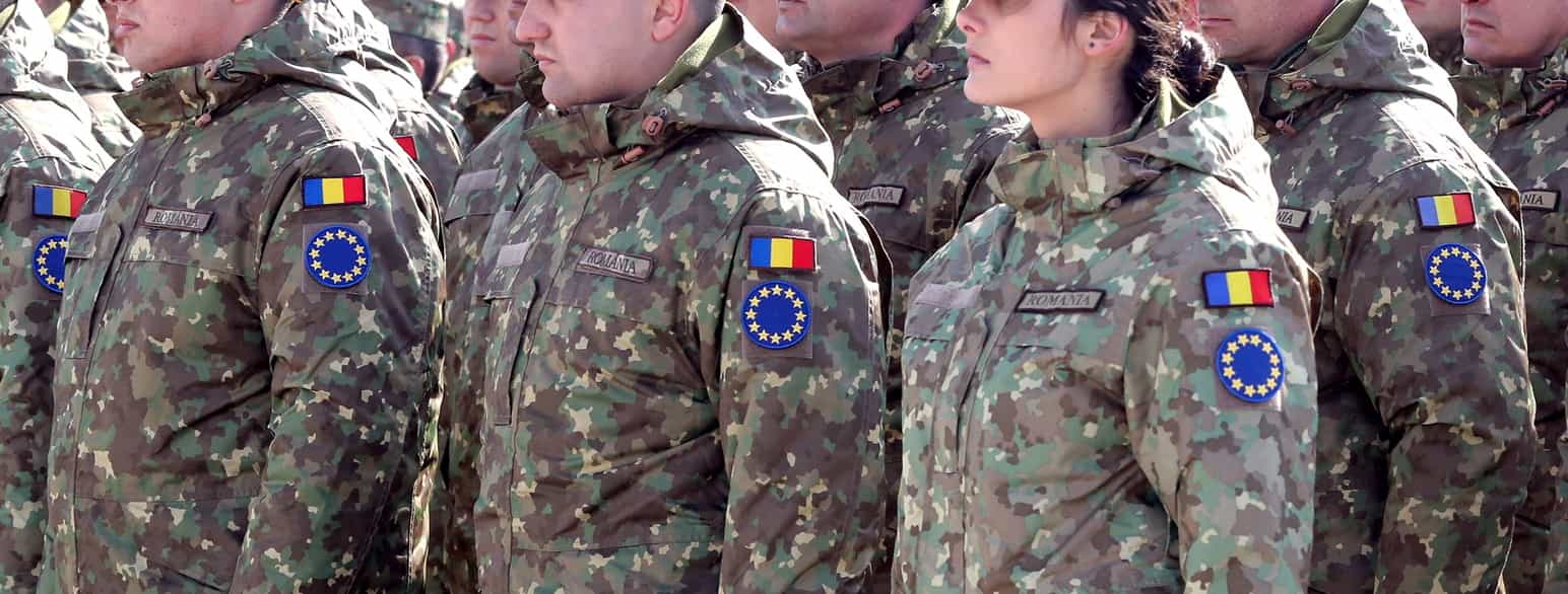 En bataljon fra EUFOR på parade i Sarajevo d. 11. marts 2022. EU-styrkerne indgår i en fredsbevarende indsats i Bosnien-Hercegovina