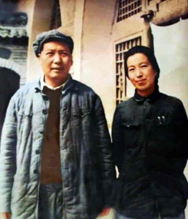 Mao Zedong og_Jiang_Qing i 1946