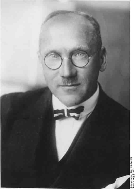 Ferdinand Sauerbruch, 1932.
