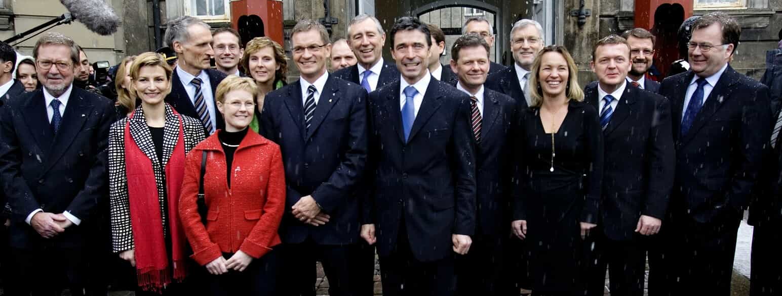 Anders Fogh Rasmussen præsenterer sin regering i 2005.