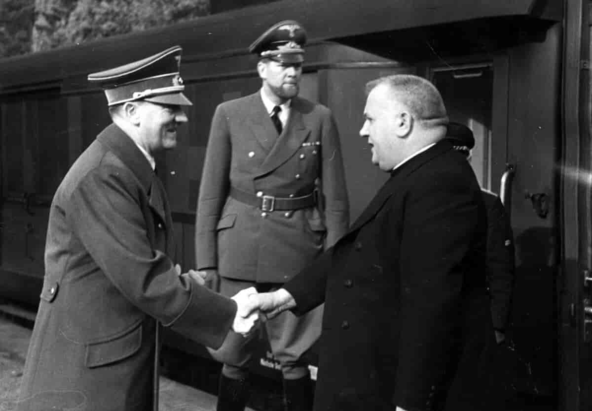 Jozef Tiso, von Dörnberg og Hitler.