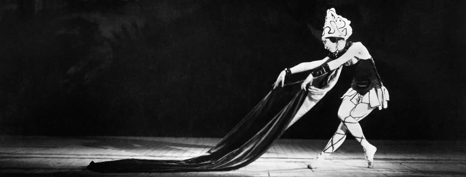 Felia Doubrowska, danser i balletkompagniet Les Ballets Russes. Foto fra 1929.