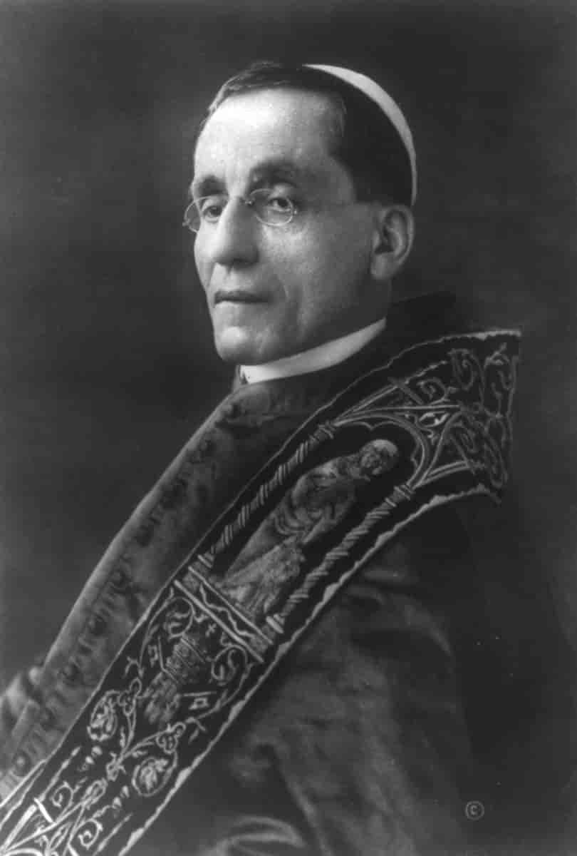 Pave Benedikt 15., cirka 1915.