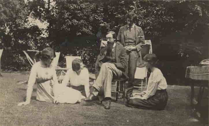 Medlemmer af Bloomsbury-gruppen i juli 1915.