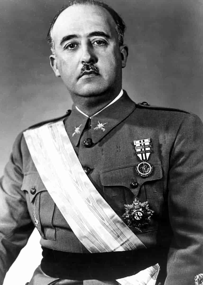 General Francisco Franco fotograferet i 1936.
