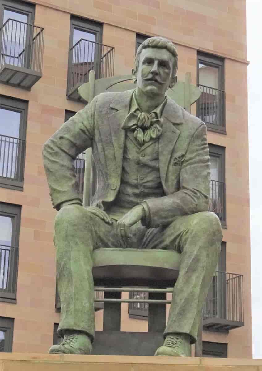 Statue af Charles Rennie Mackintosh