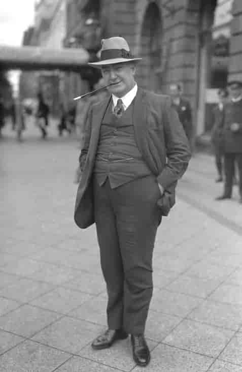 Edgar Wallace i 1928