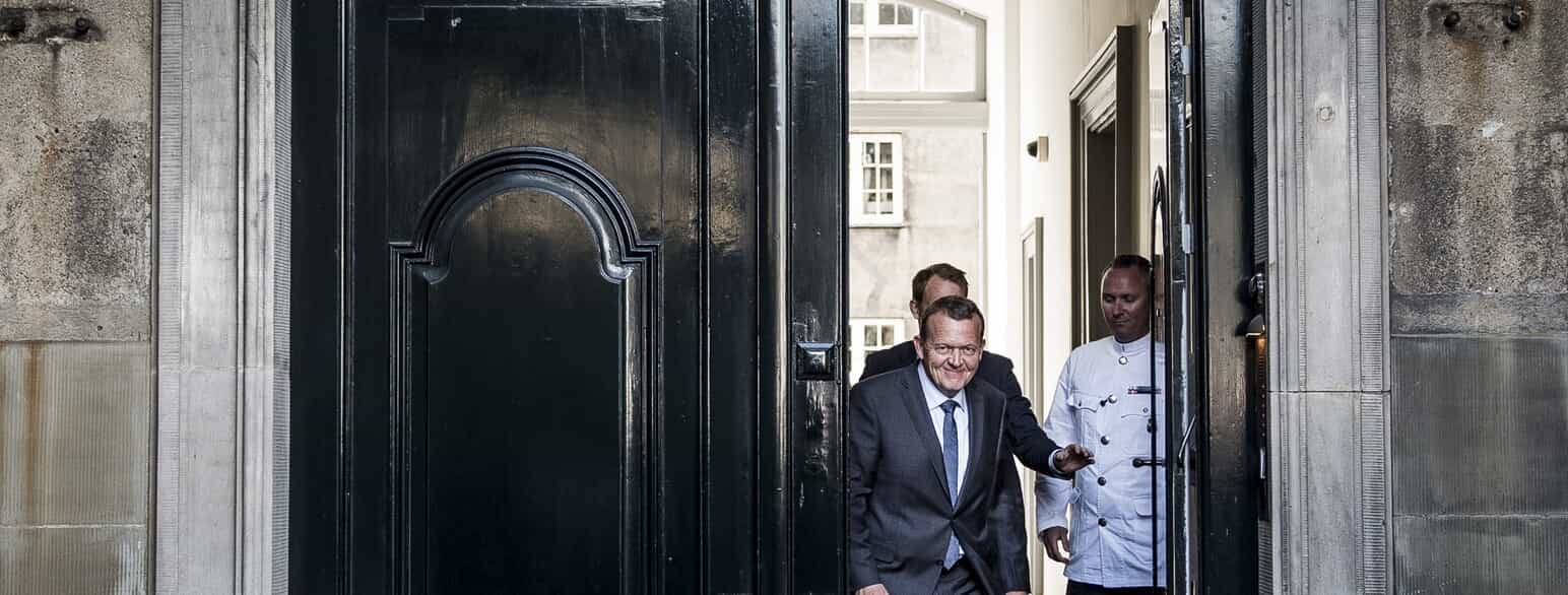Lars Løkke Rasmussen (V) til dronningerunde på Amalienborg fredag d. 19 juni 2015