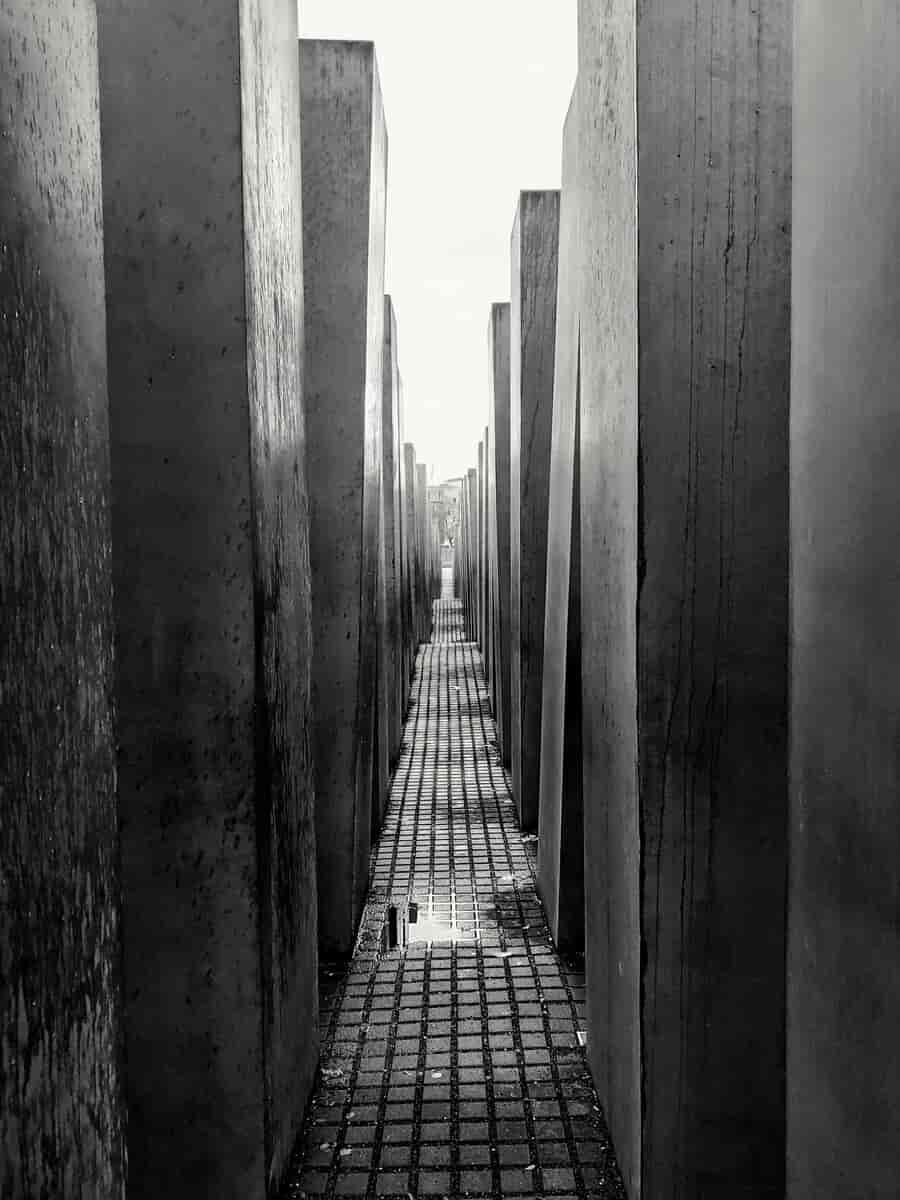 Stelegange Holocaust Memorial