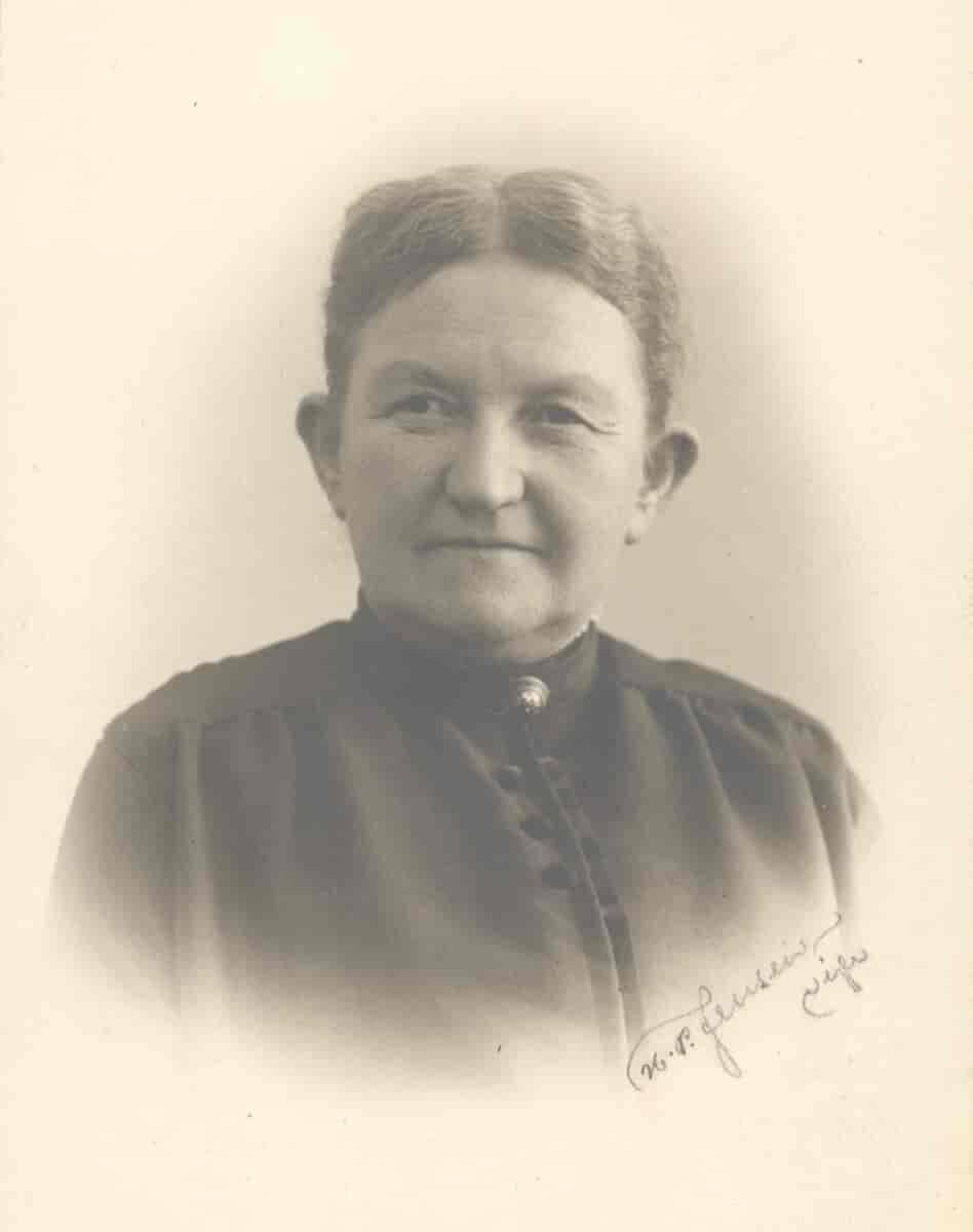 Olga Knudsen