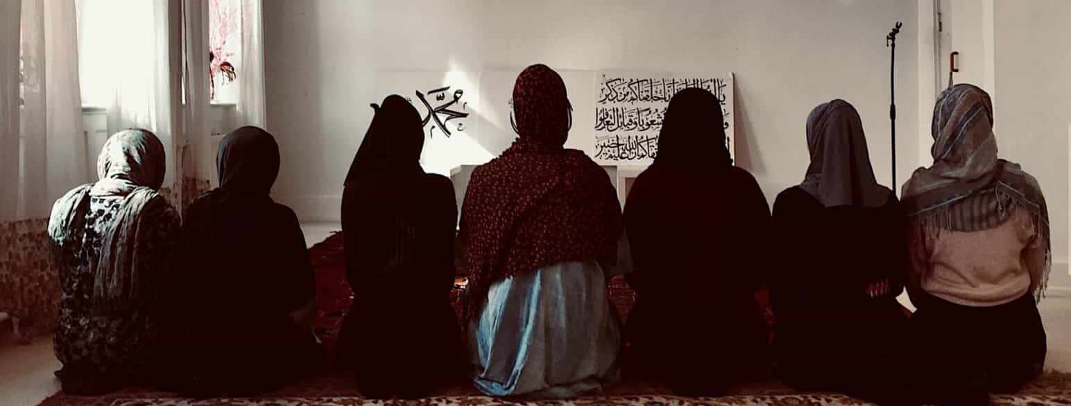 Fredagsbønnen i Mariam Moskeen, der holder til på Købmagergade i København, er forbeholdt kvinder