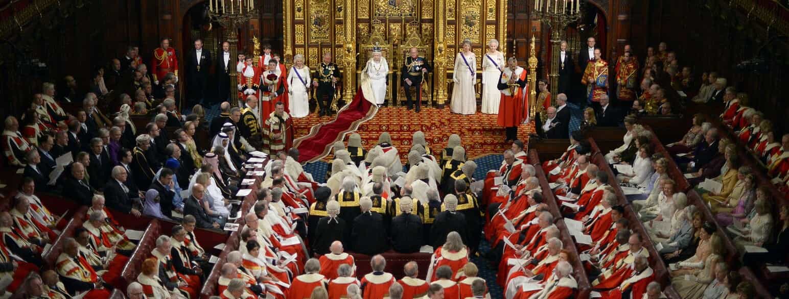 Dronning Elizabeth holder sin årlige tale i Overhuset (House of Lords) ved åbning af parlamentet. Foto fra 2014. 