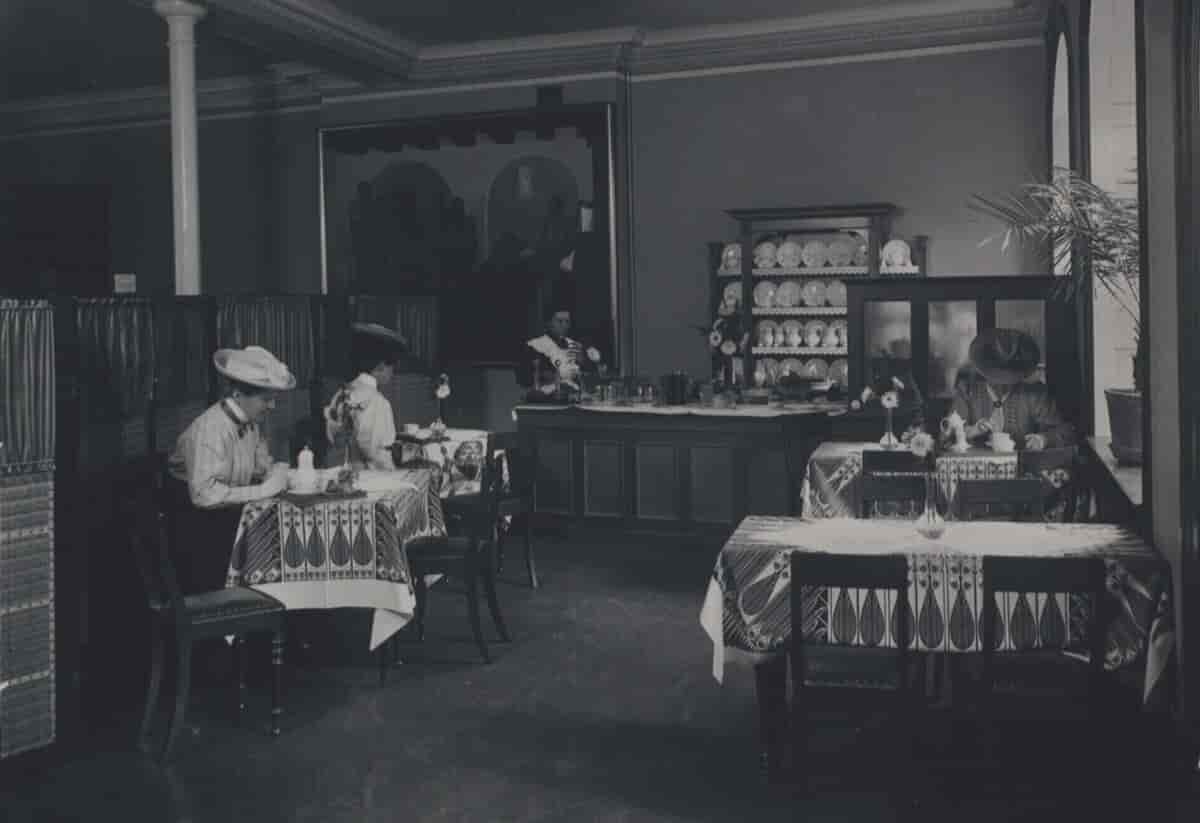 Kvindelig Læseforenings café, 1906