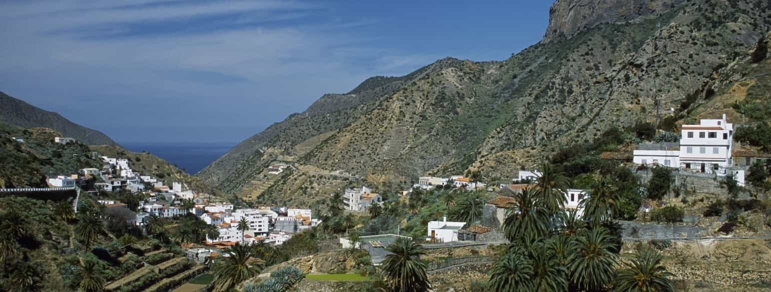 En af de terrasserede landsbyer i Vallehermoso på La Gomera.