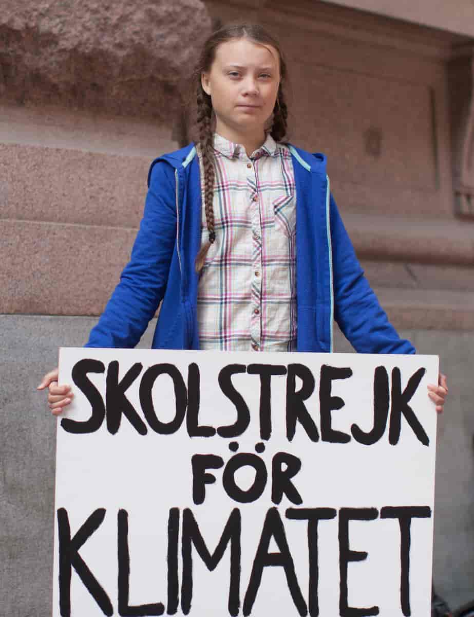 Greta Thunberg foran Riksdagen i 2018