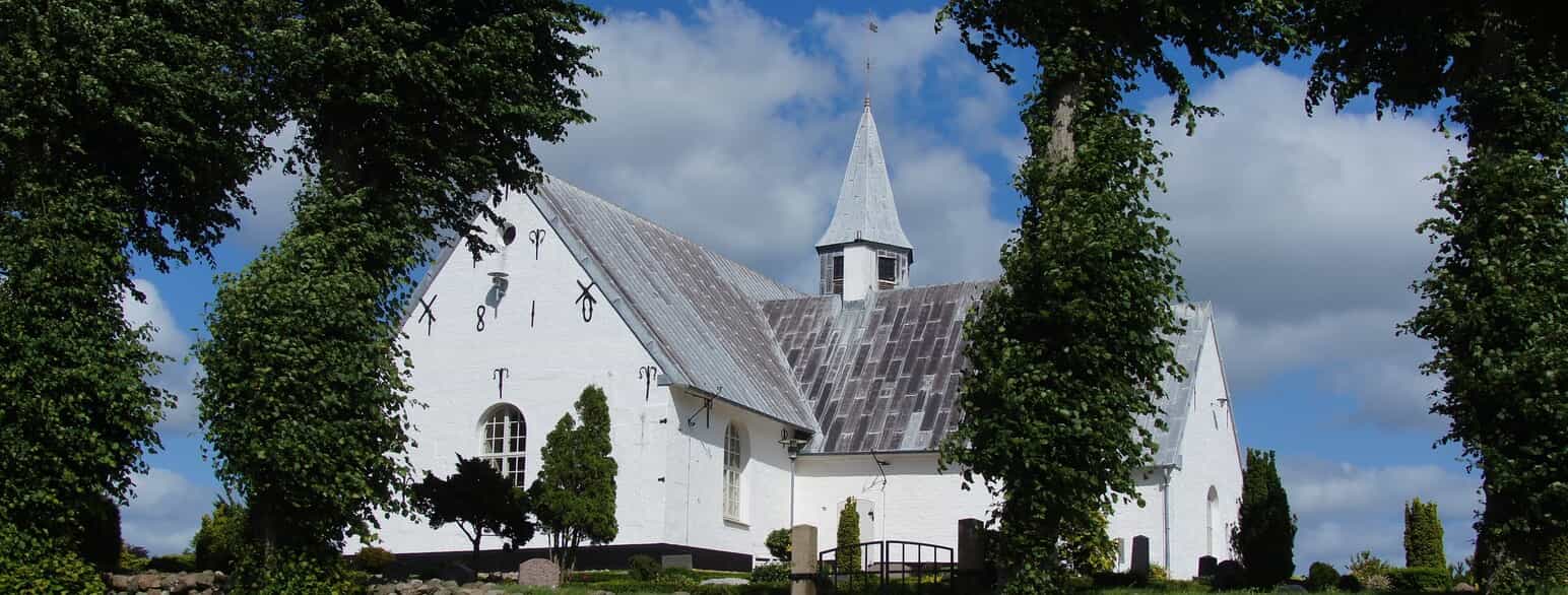 Hoptrup Kirke set fra sydvest
