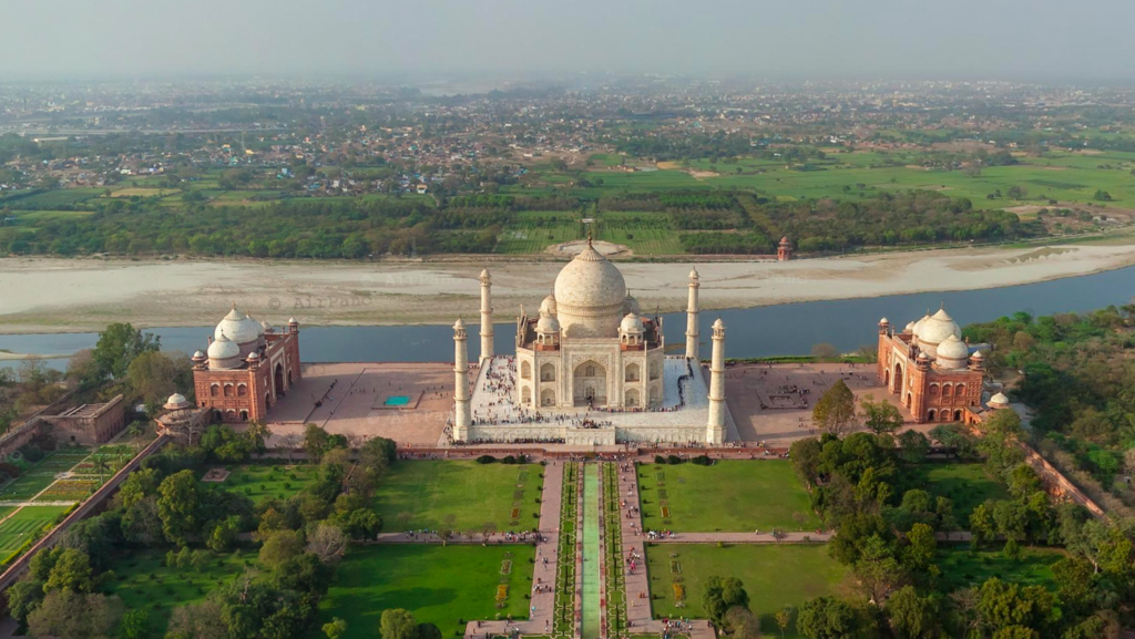 Taj Mahal 2019