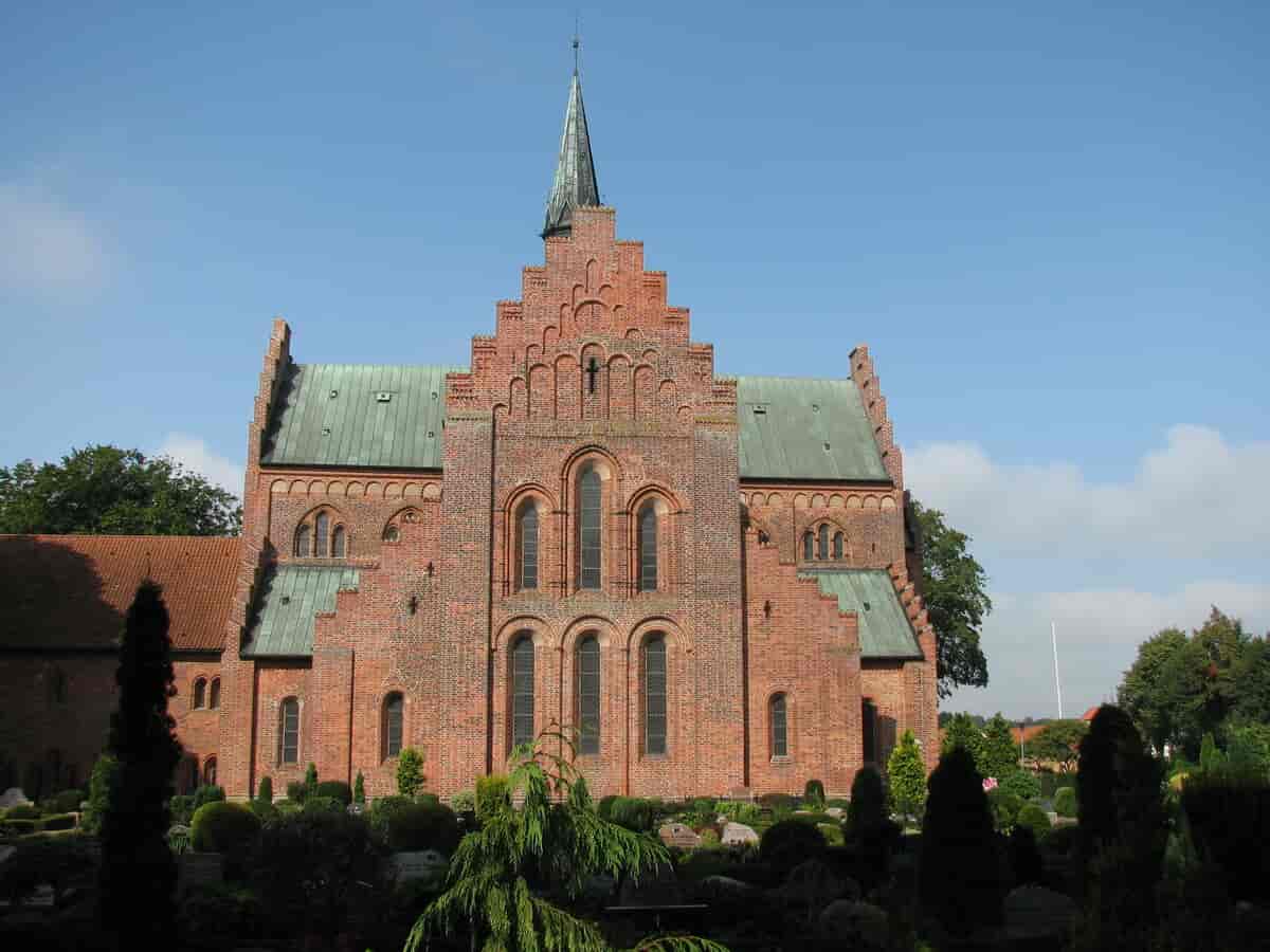 Løgumkloster Kirke set fra øst