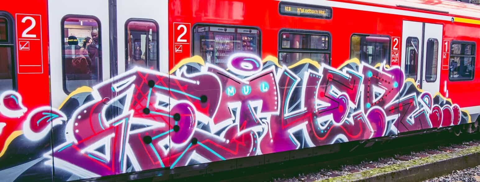 Graffiti på tysk tog fotograferet i 2018
