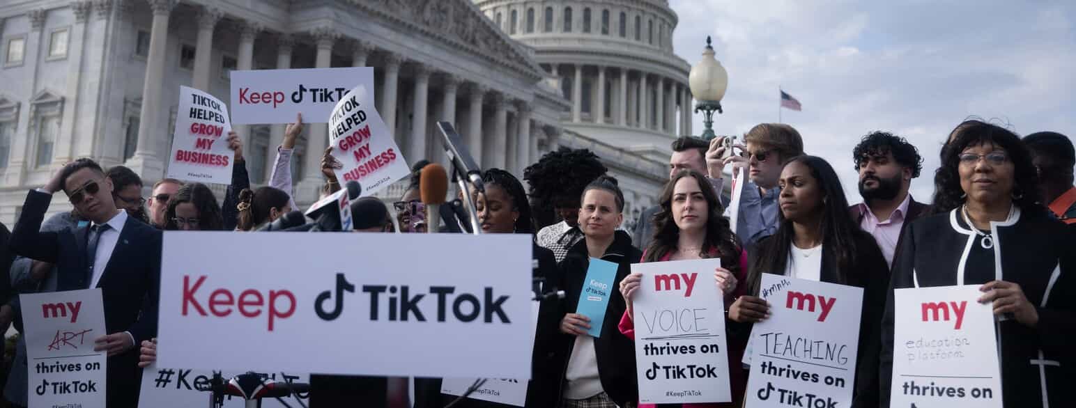 Demonstration imod et TikTok-forbud foran Capitol i Washington D.C. den 22. marts 2023
