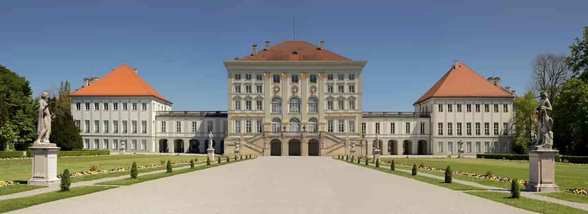 Schloss Nymphenburg - front