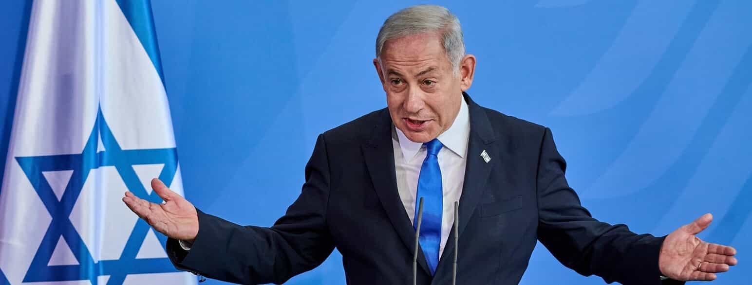 Benjamin Netanyahu fotograferet i forbindelse med en konference i Berlin i 2023.