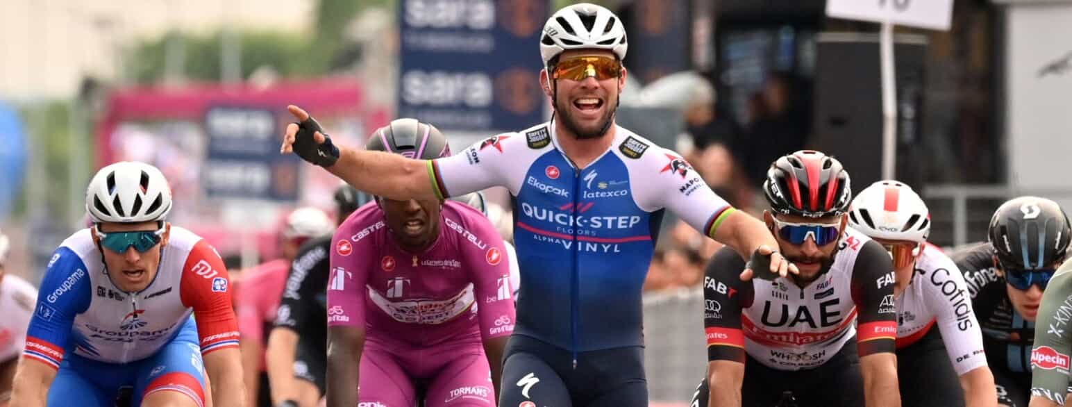 Mark Cavendish vinder 3. etape af Giro d'Italia den 8. maj 2022