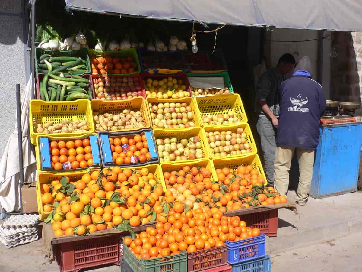 Appelsiner hos grønthandler