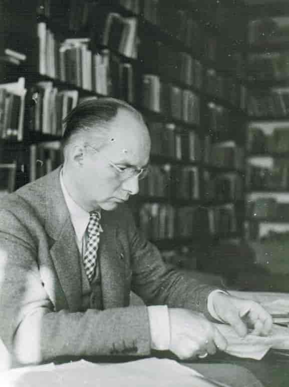 Alexander Rüstow på sit arbejdsværelse 1937