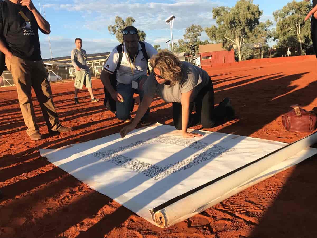 Signing the Uluru Statement