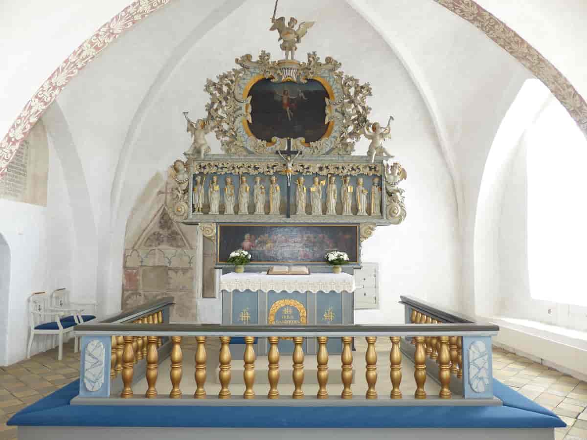 Hørup Kirkes kor og altertavle