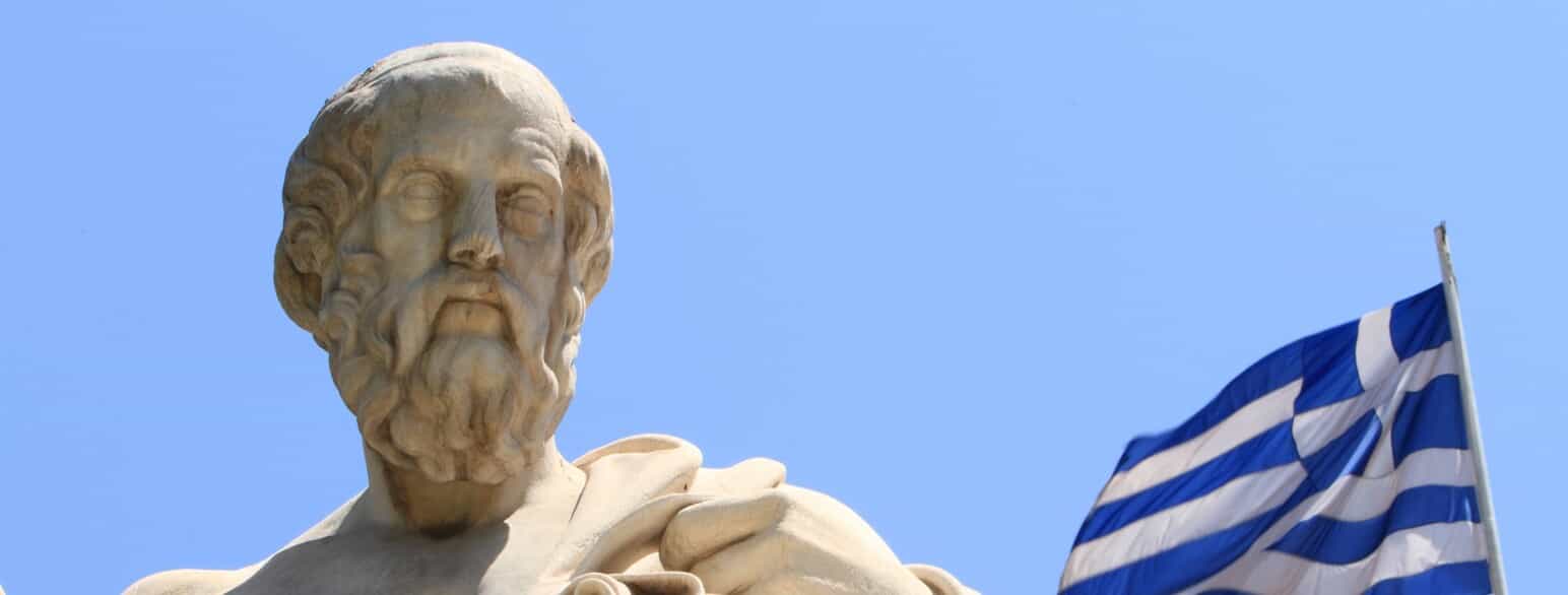 Statue af Platon foran det græske kunstakademi i Athen. 2012