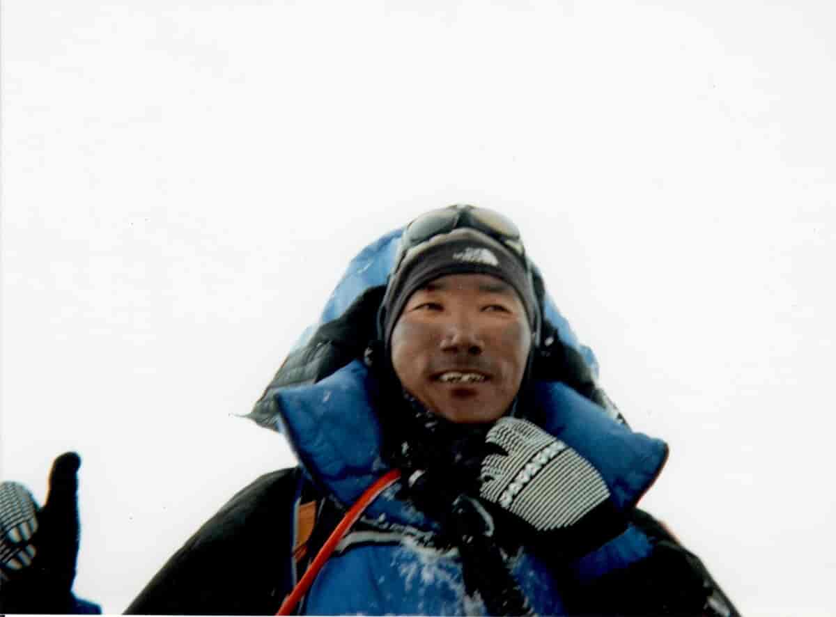 Kami Rita Sherpa på Mount Everest i 2010.