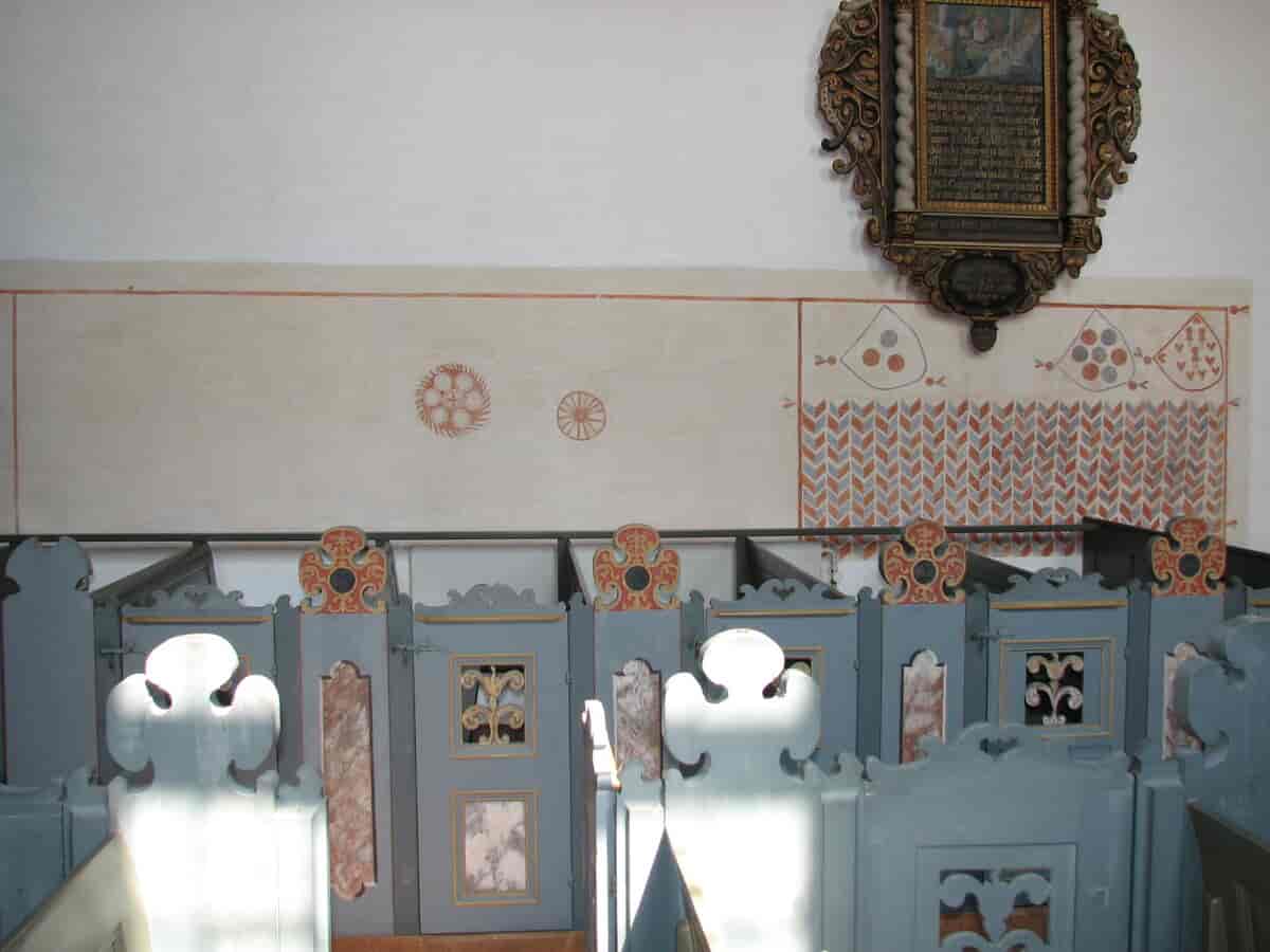 Kalkmalerier i Hviding Kirke