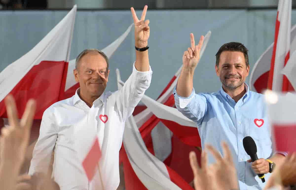 Donald Tusk og Rafał Trzaskowski under valgkampen i 2023.
