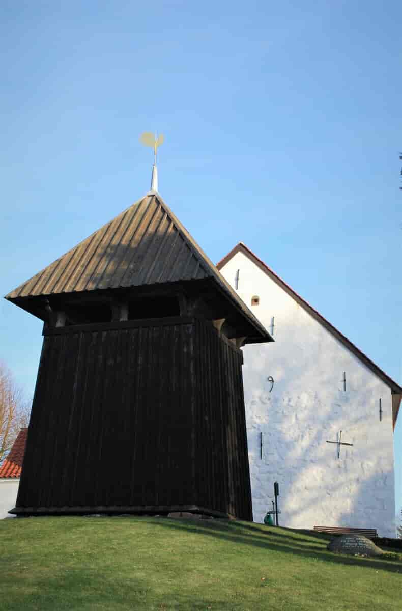 Kværs Kirkes klokkehus