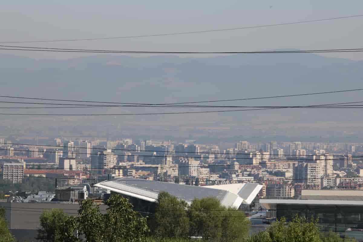 Luftforurening over Sofia i Bulgarien 15 august 2016