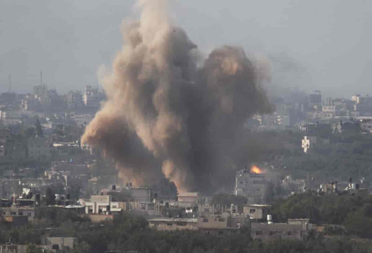 Israelsk bombeangreb mod Gaza.