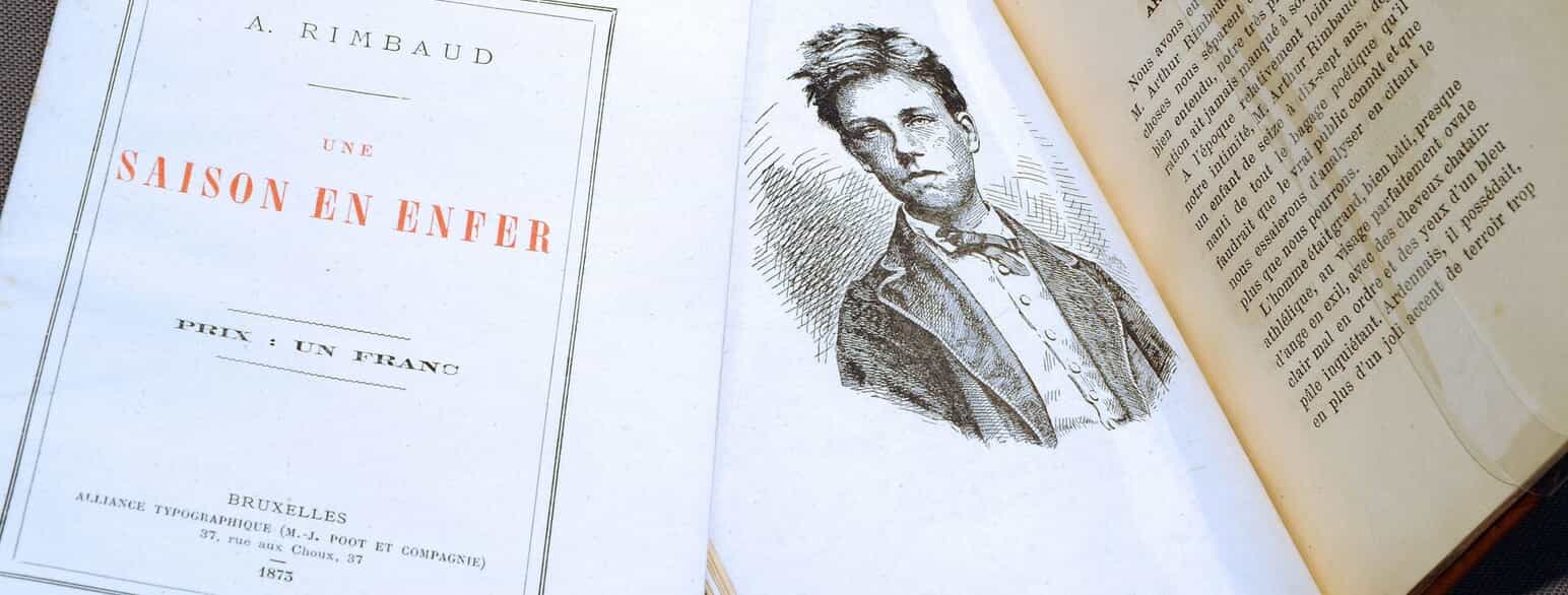 Digtsamlingen En årstid i helvede af Arthur Rimbaud og værket Les poètes maudits (De forbandede digtere) af Paul Verlaine om bl.a. Rimbaud.