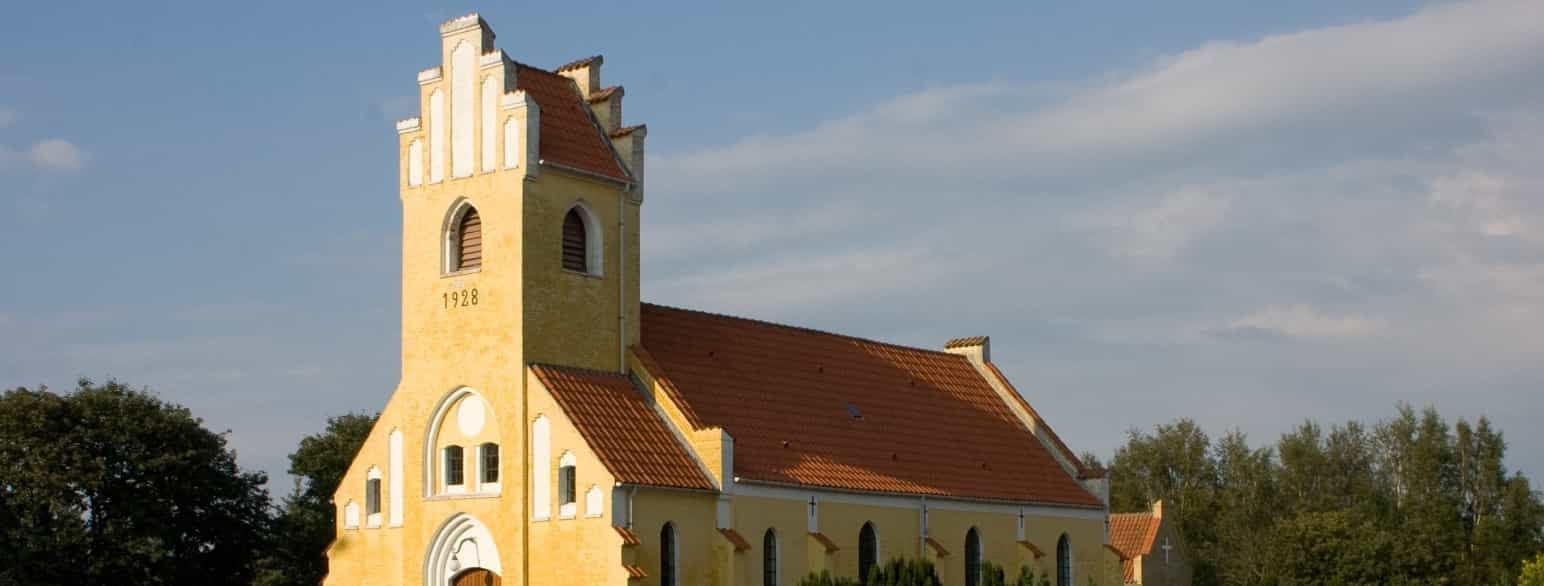 Østerby Kirke på Læsø er en enkel, gulkalket teglstensbygning i såkaldt nygotisk stil (ca. 1840-1950).