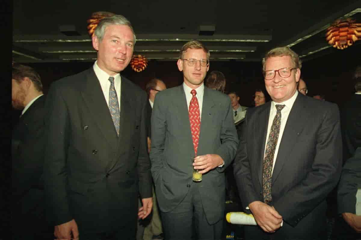 Adolfas Šleževičius, Carl Bildt og Niels Helveg Petersen i 1995. 