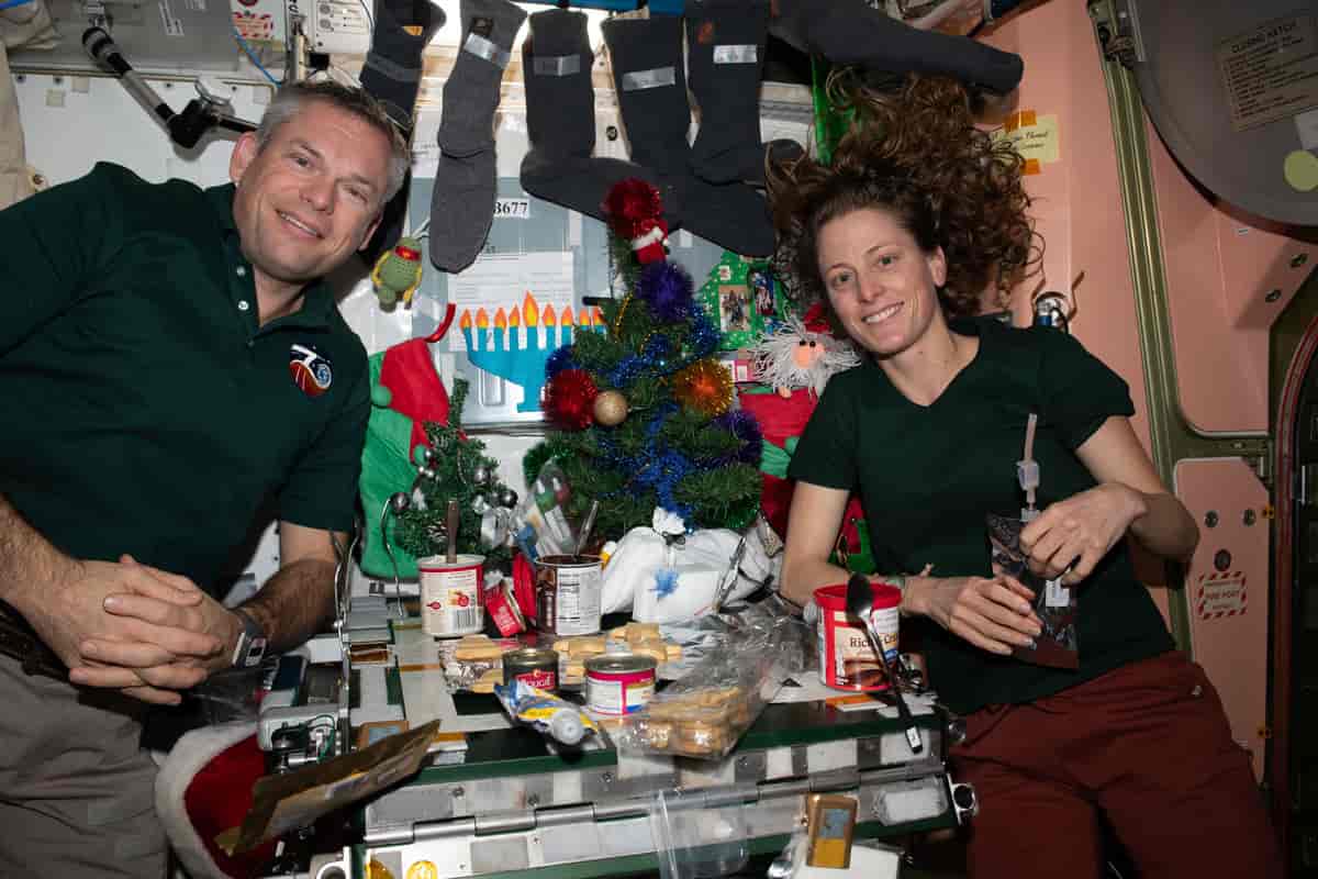 Andreas Mogensen og NASA-astronaut Loral O'Hara 
