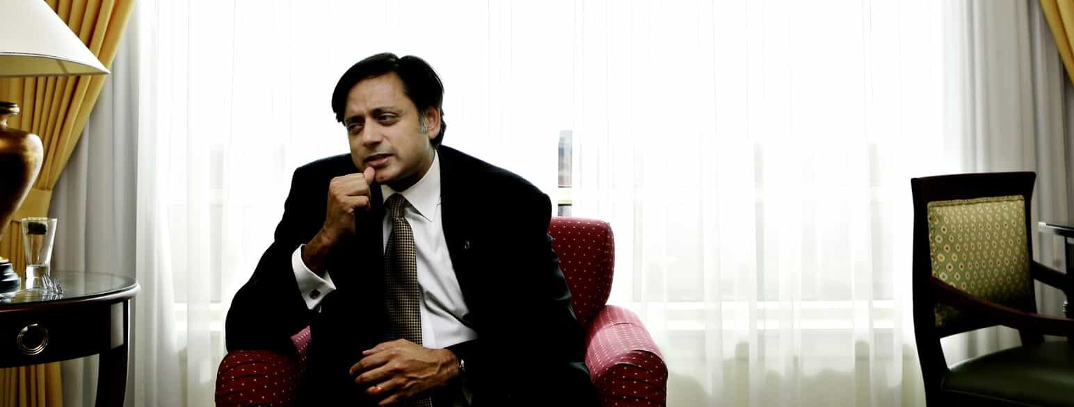 Shashi Tharoor fotograferet i 2006